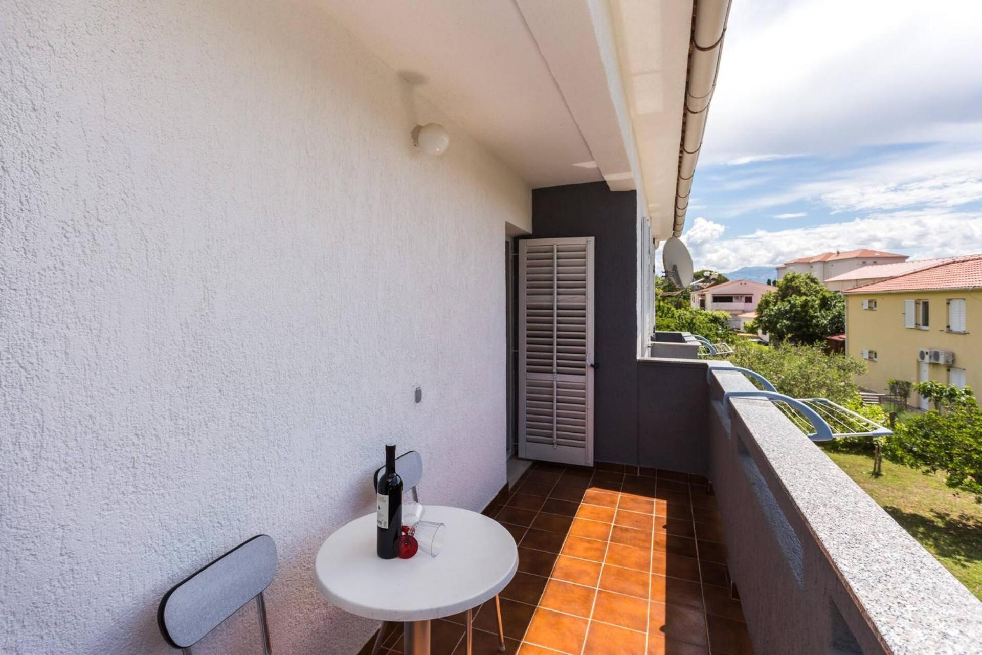Apartments Bernardeta 2 Baška Exterior foto